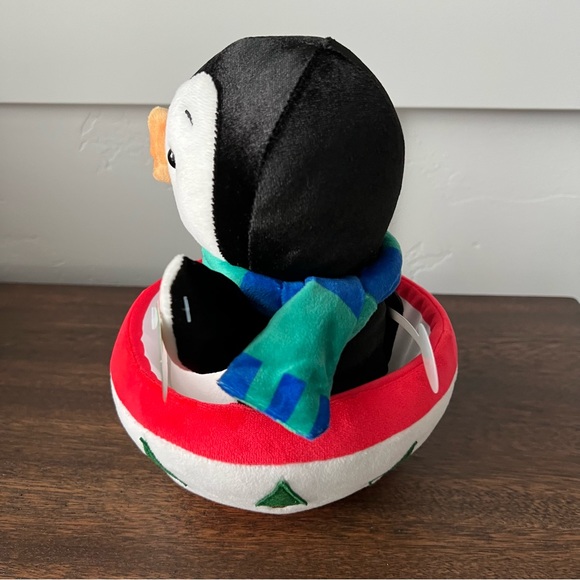 NWT Hallmark Penguin Animated Plush and Puzzle Bundle - Picture 5 of 13